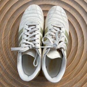 Adidas Originals Cream/Gold with gum soles